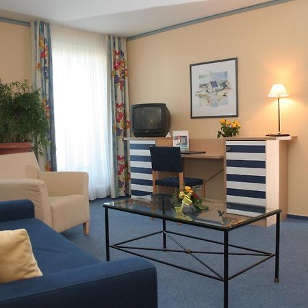 זינקסט Hotel & Restaurant Seebruecke מראה חיצוני תמונה